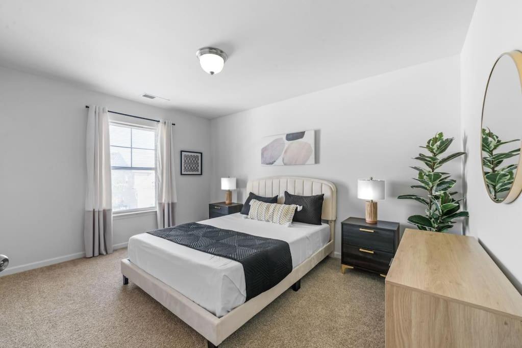 Quiet Oasis Villa Lawrenceville Bagian luar foto