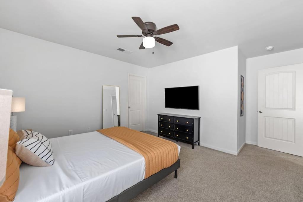 Quiet Oasis Villa Lawrenceville Bagian luar foto